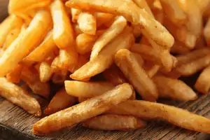 Pommes & dip (45 kr/st)