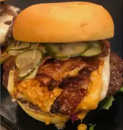 Gurras Bacon Burgare